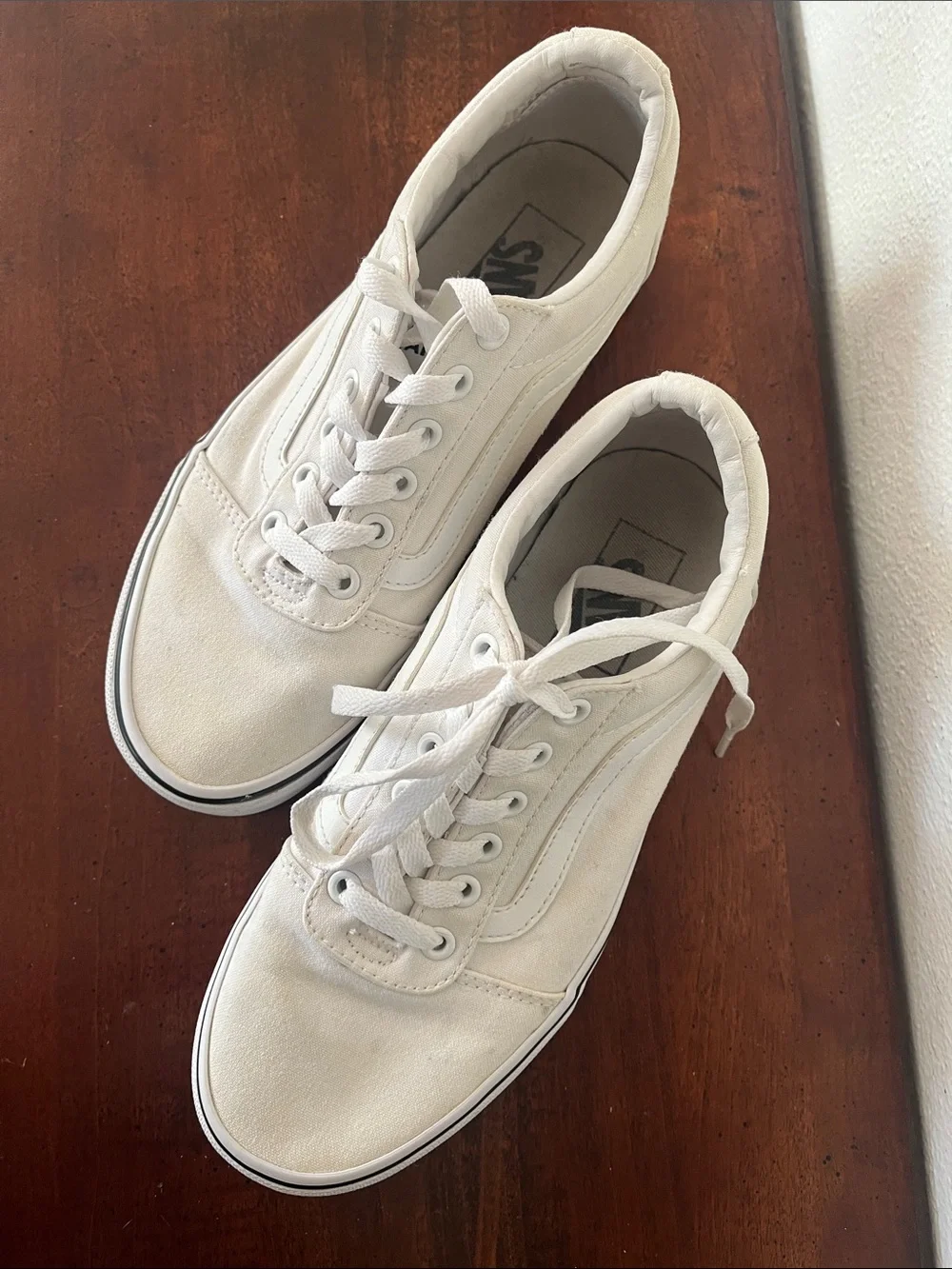 Vans White Old Skool Low Lace-up Sneakers Size 8